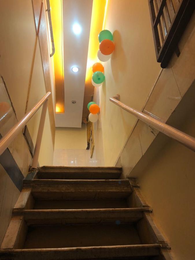 Bandra Dormitory Only For Indian Мумбай Екстериор снимка