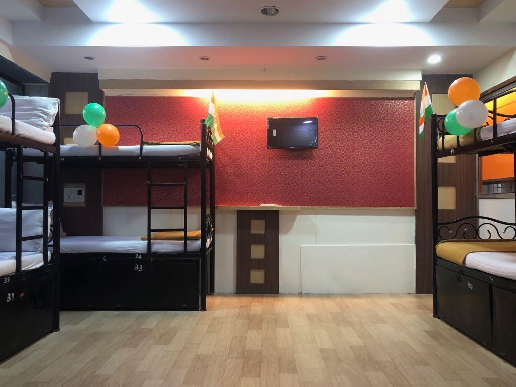 Bandra Dormitory Only For Indian Мумбай Екстериор снимка
